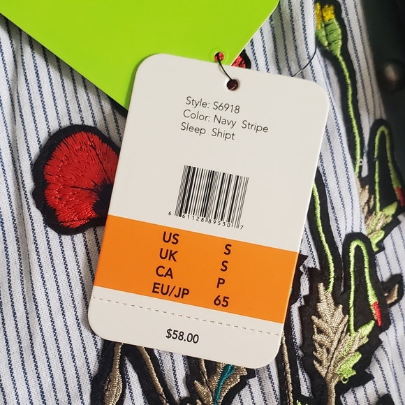 ๐น Sam Edelman Sleep Shirt ๐น - Picture 7 of 9